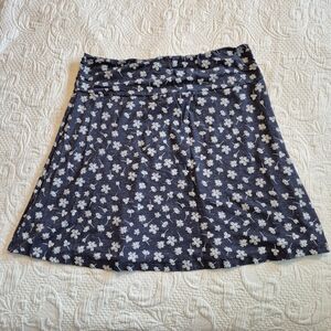 Toad & Co women's XL navy blue skirt with white flower design, elastic waist EUC
